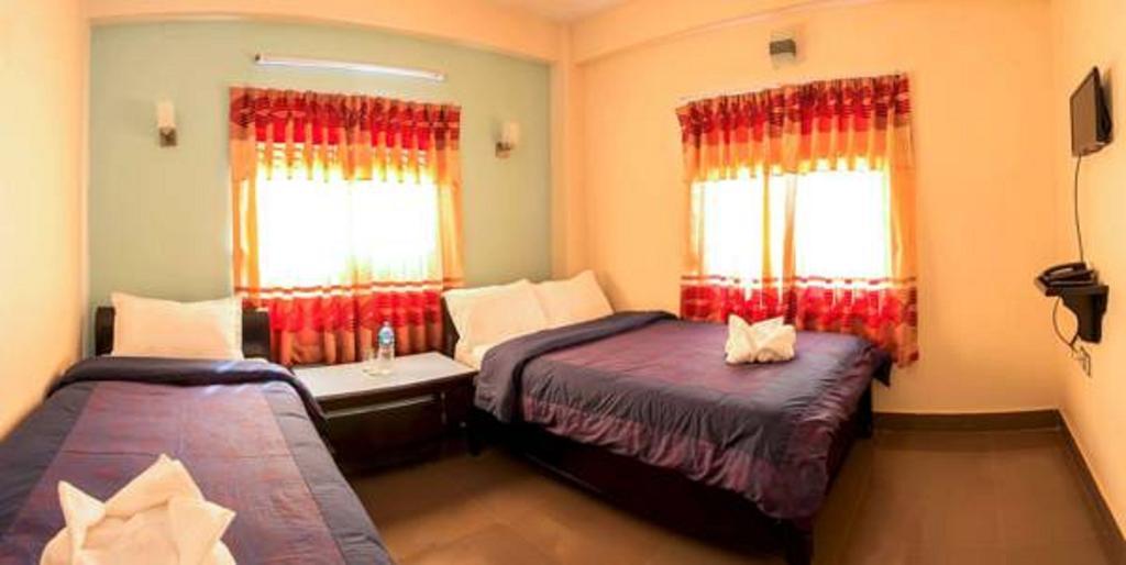 Hotel Atrium Pokhara Ngoại thất bức ảnh