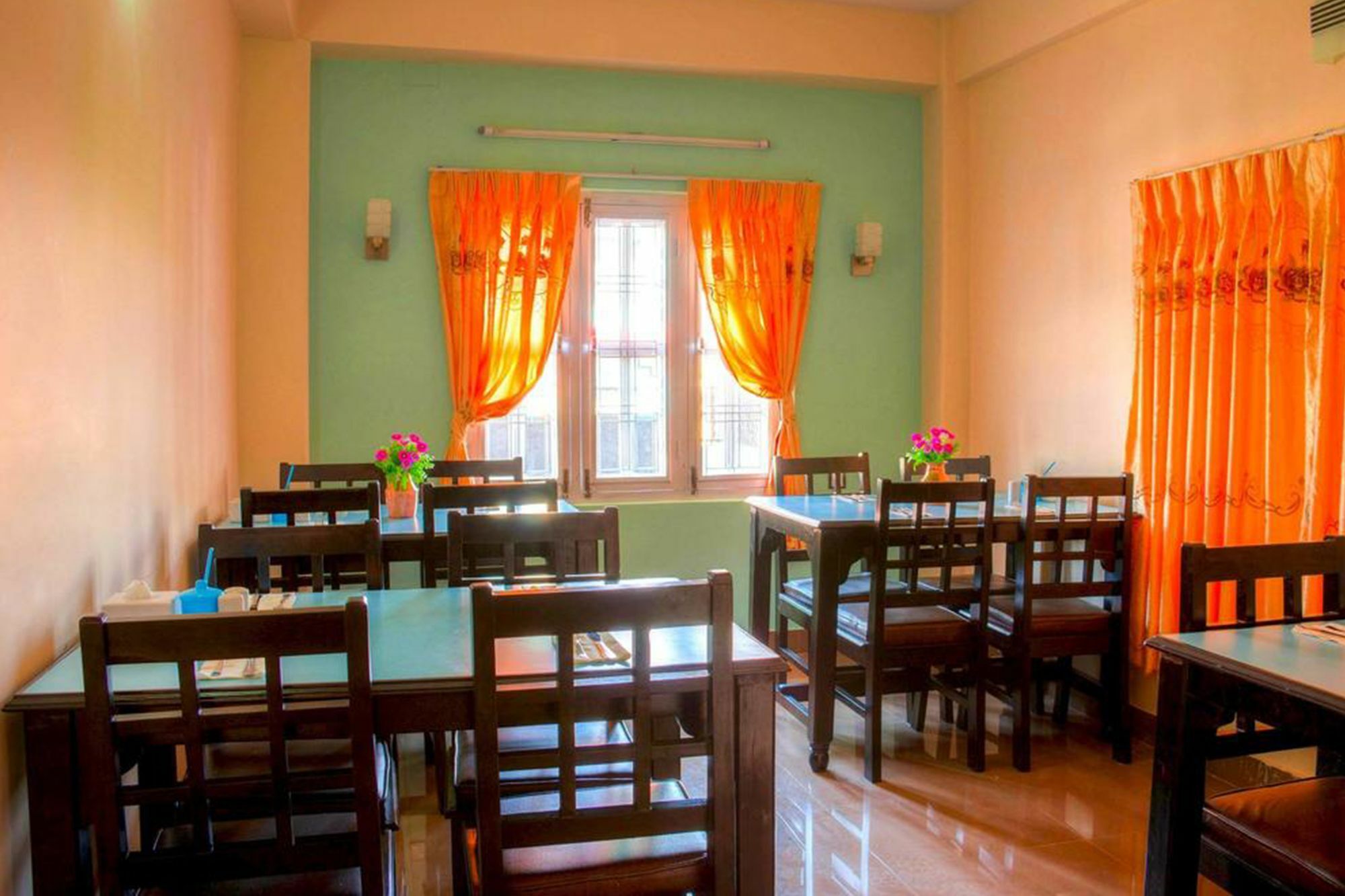 Hotel Atrium Pokhara Ngoại thất bức ảnh