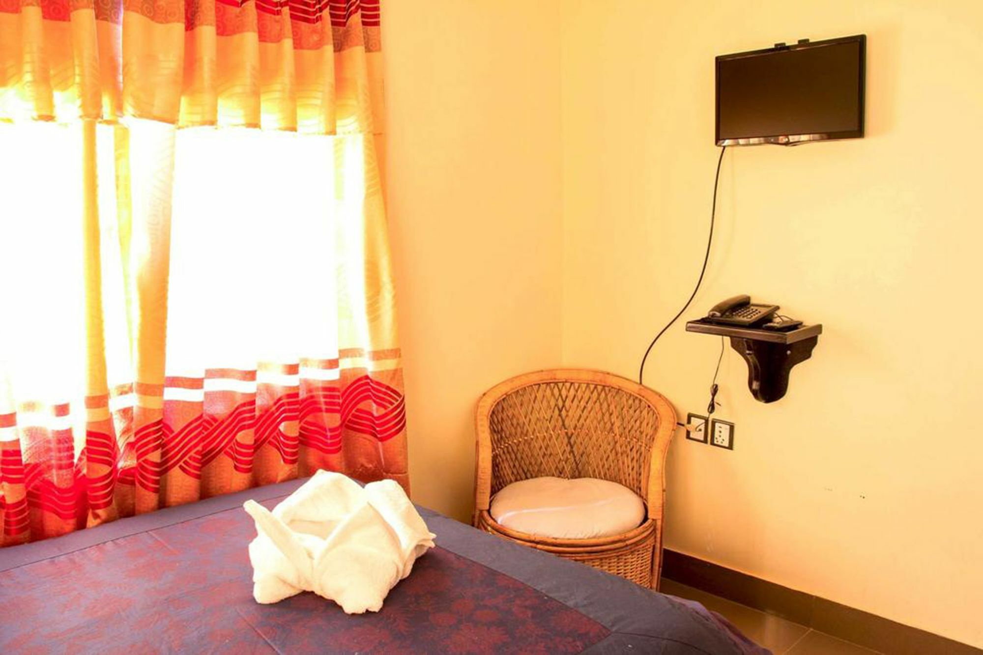 Hotel Atrium Pokhara Ngoại thất bức ảnh